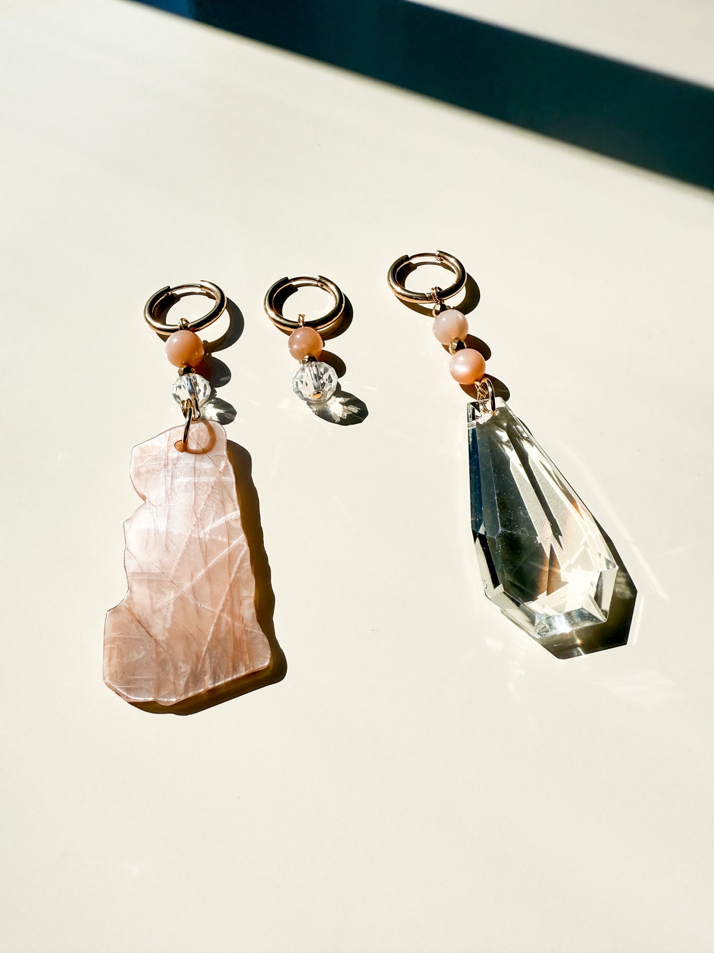 Boucles d'oreilles Pierre de Soleil et Cristal de bohème