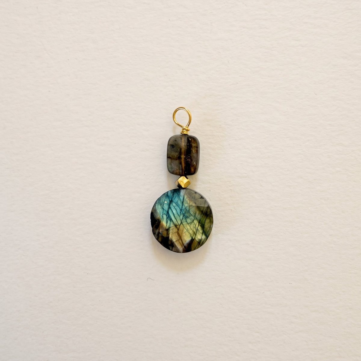 Charm labradorite, double ronde plate & rectangle — RÉALISE Paris