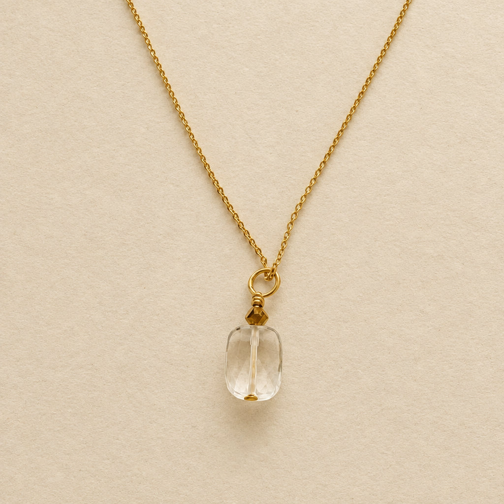 Collier pendentif cristal de roche rectangle & hématite dorée, chaîne plaquée or — RÉALISE Paris