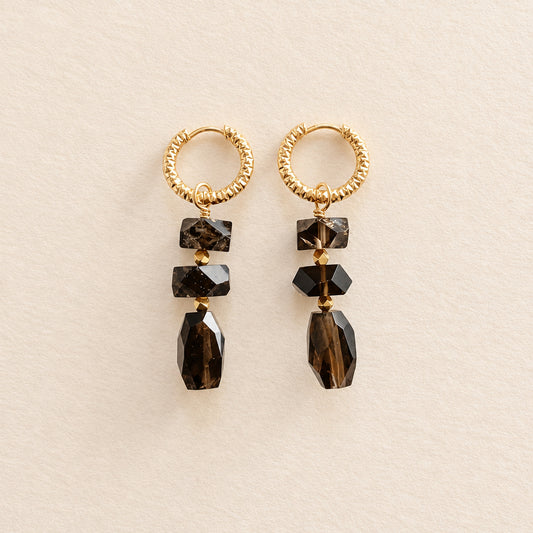 Boucles d'oreilles quartz fumé empilé, anneaux ciselés — RÉALISE Paris