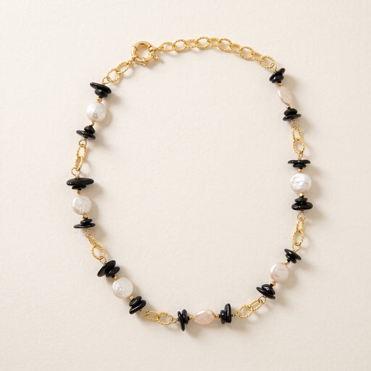 Collier perles d'eau douce & galets d'onyx, chaîne plaquée or 45 cm — RÉALISE Paris