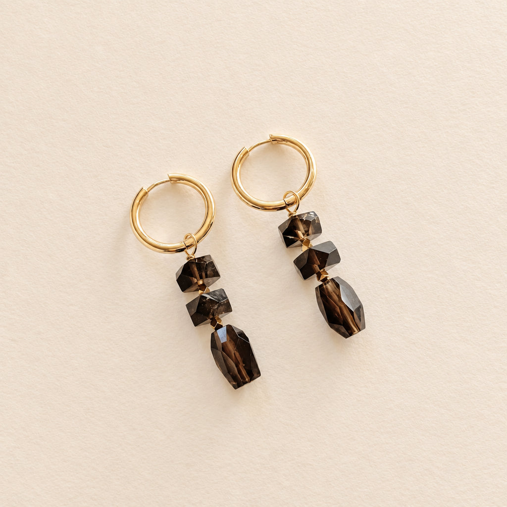 Boucles d'oreilles quartz fumé empilé, anneaux plaqués or — RÉALISE Paris