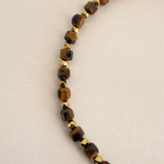 Bracelet œil de tigre, cubes facettés 4 mm & hématite dorée — RÉALISE Paris