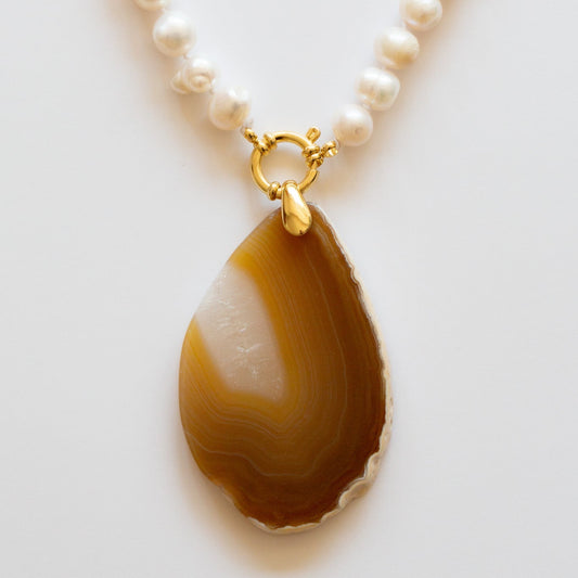 Collier Perles d'eau douce blanche et Agate ambre