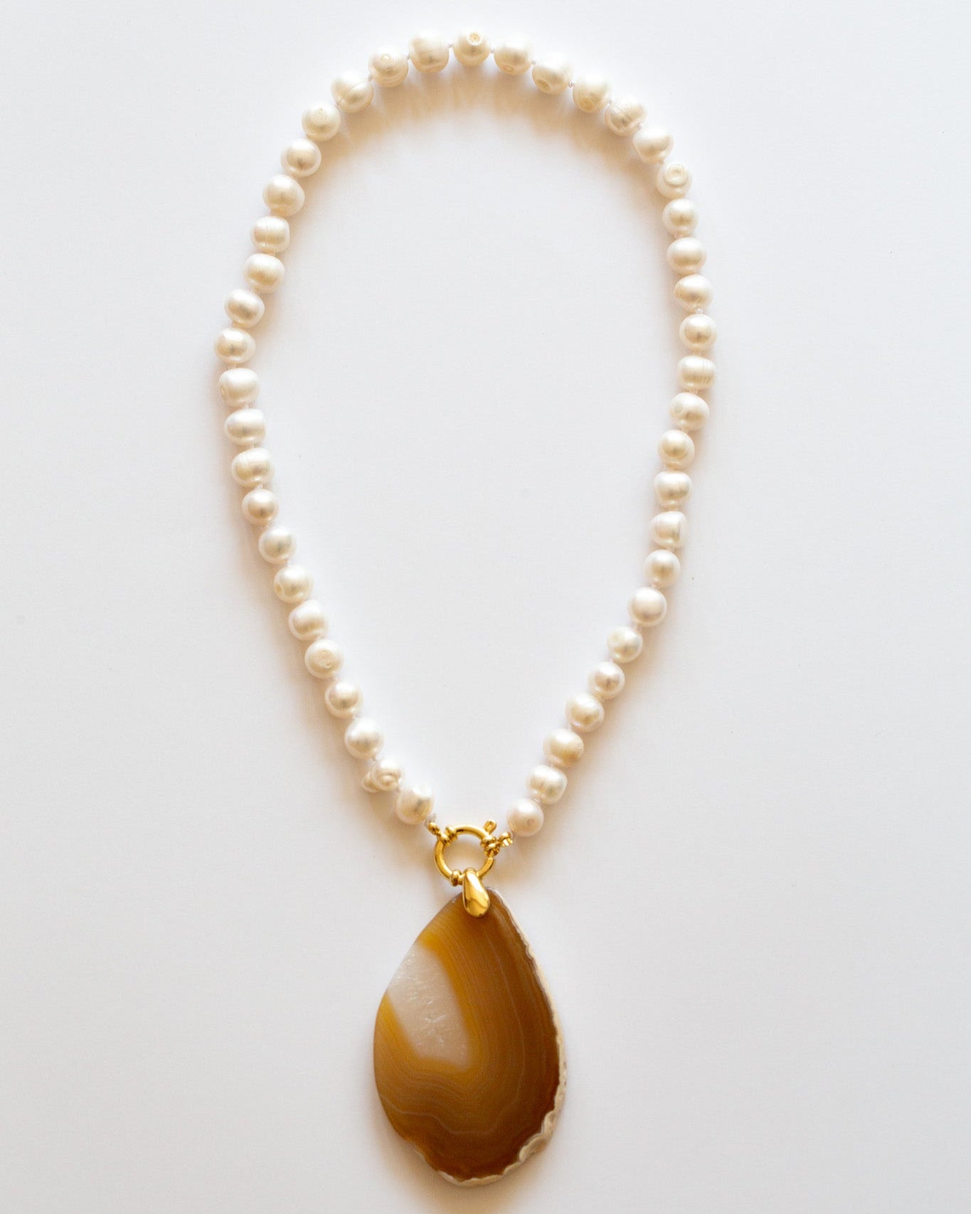 Collier Perles d'eau douce blanche et Agate ambre