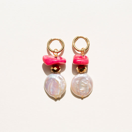 Boucles d'oreilles Perle d'eau douce ronde irrégulière, Perle de cristal de bohème et Pierre rose