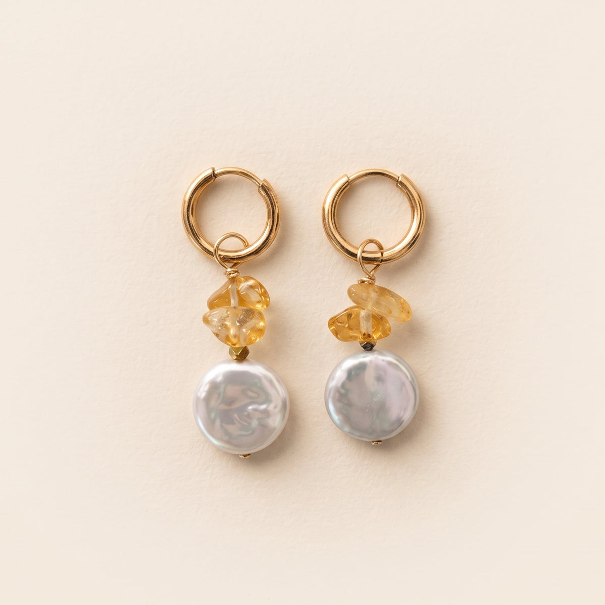 Boucles d'oreilles citrine & perle d'eau douce — anneaux plaqués or