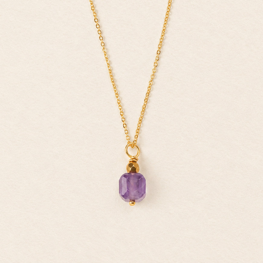 Collier pendentif améthyste facettée & hématite dorée — chaîne plaquée or