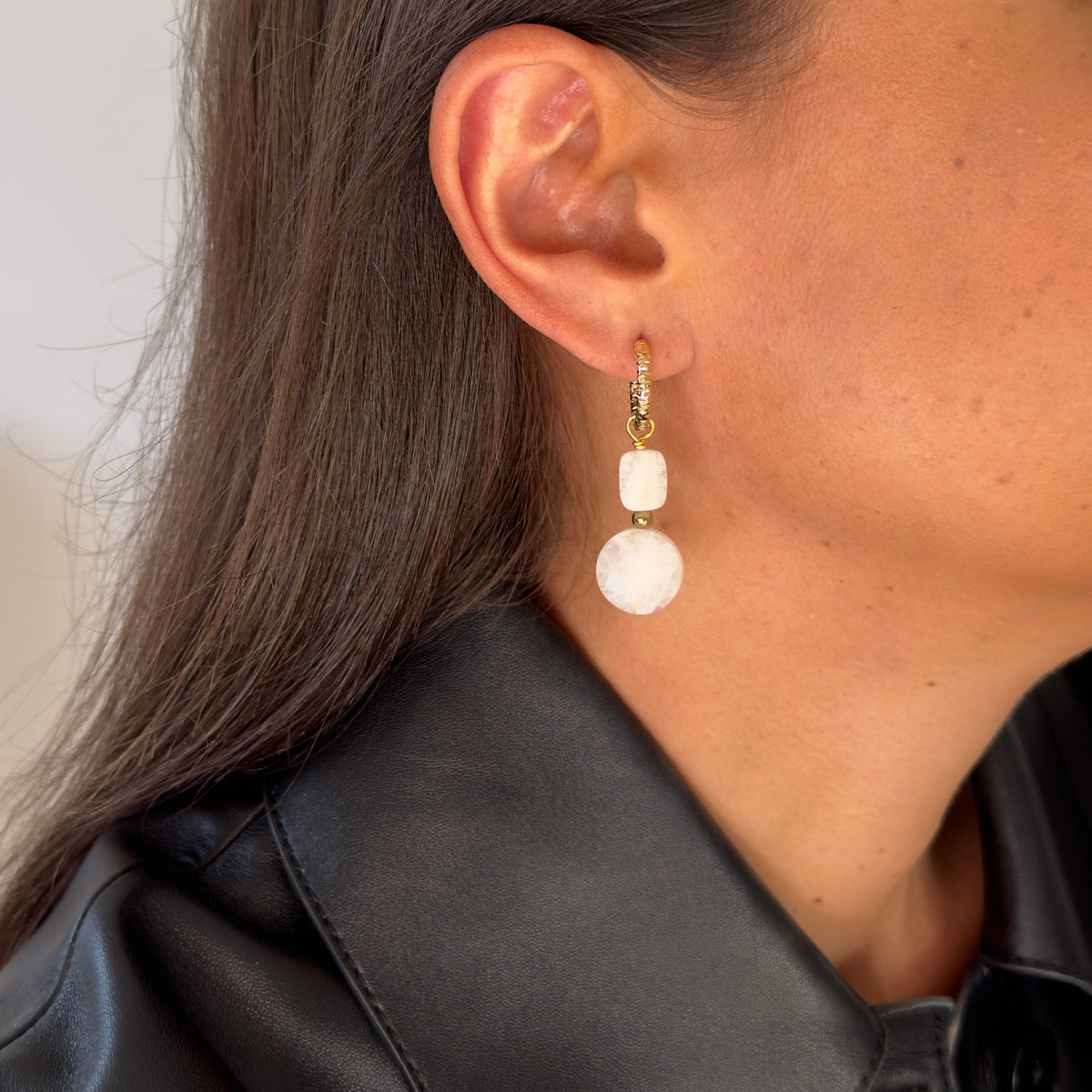 Boucles d'oreilles pierre de lune double ronde plate & rectangle — anneaux ciselés