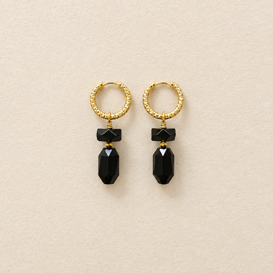 Boucles d'oreilles onyx rectangle & nugget — anneaux ciselés ronds
