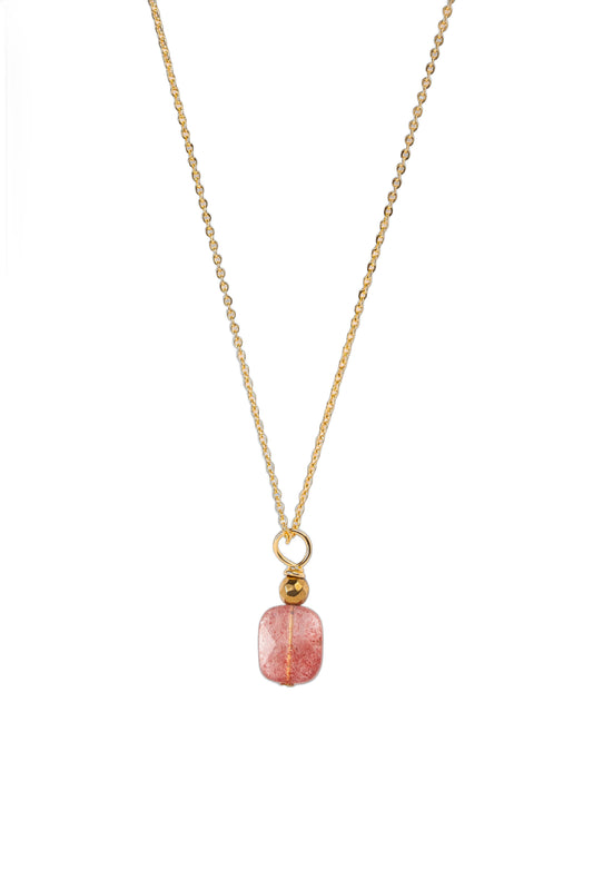 Collier avec pierre de quartz fraise naturelle