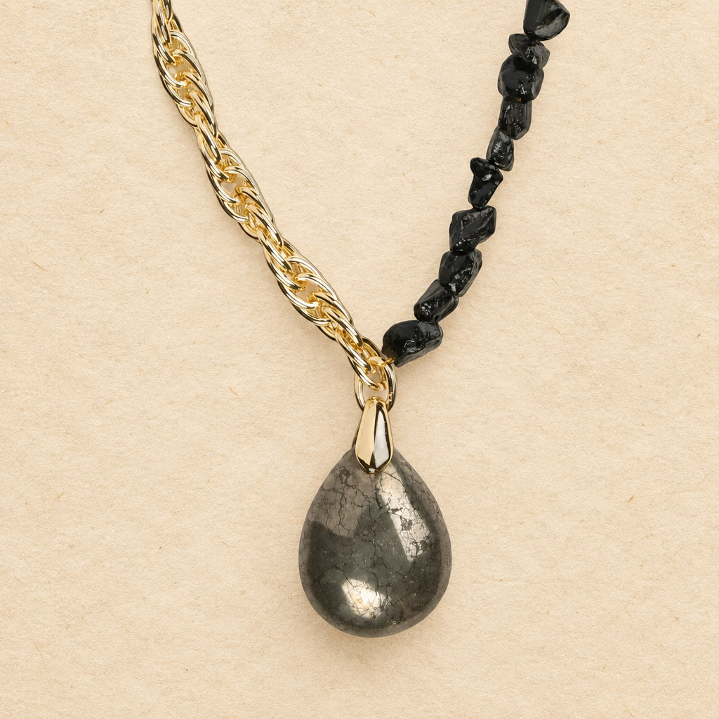 Collar de turmalina negra en bruto y pirita — cadena trenzada