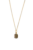 Necklace with natural labradorite stone