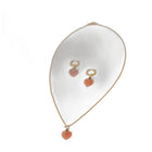Collier Chaîne plaquée or - Pendentif en forme de coeur Pierre de Soleil