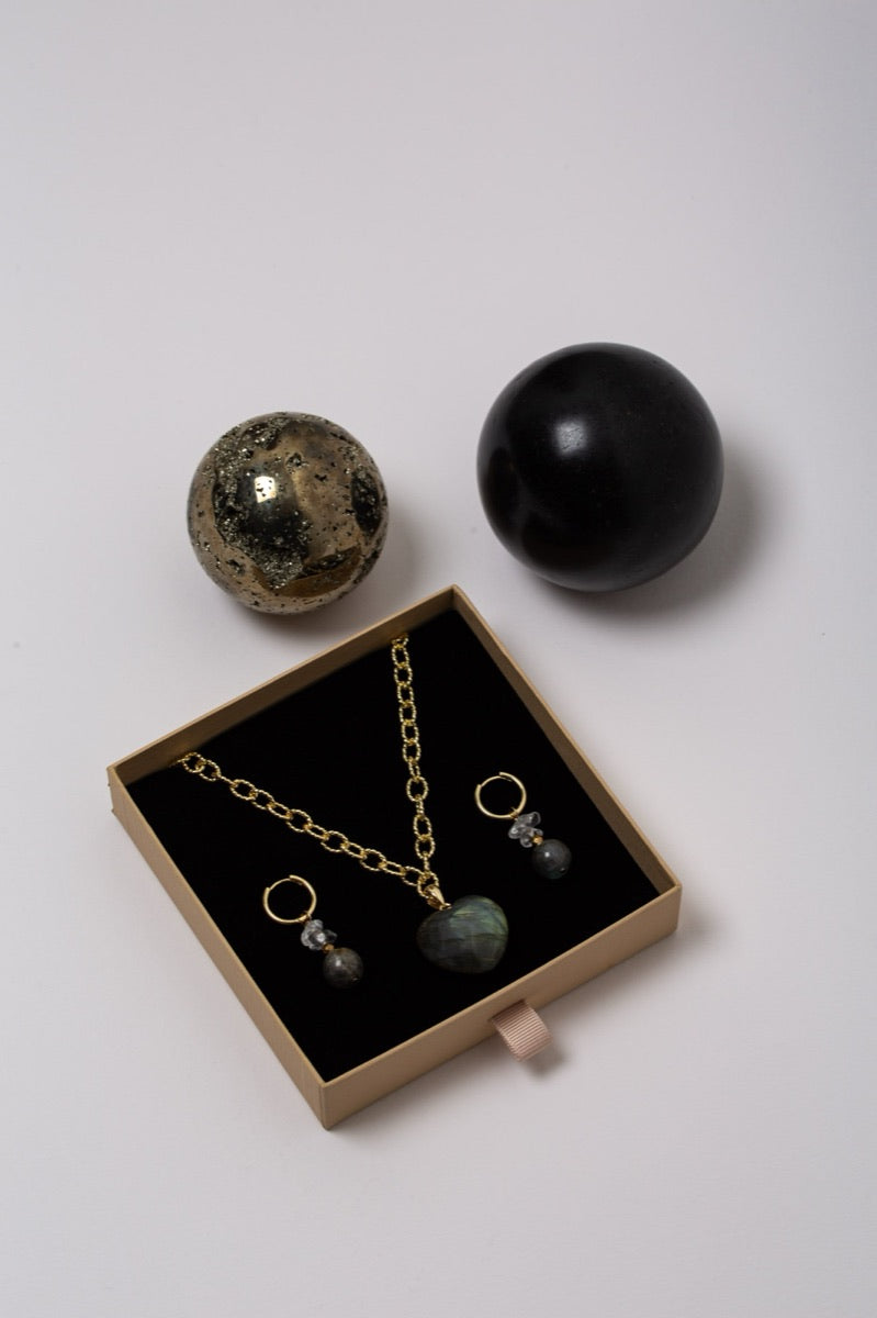 Labradorite set in its gift box